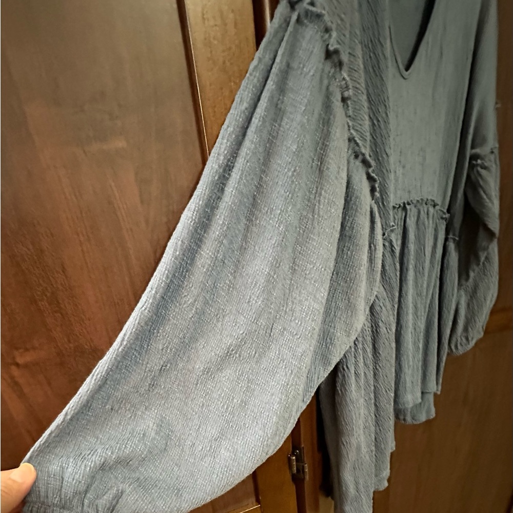 Flowy Oversized - Picture 2 of 4